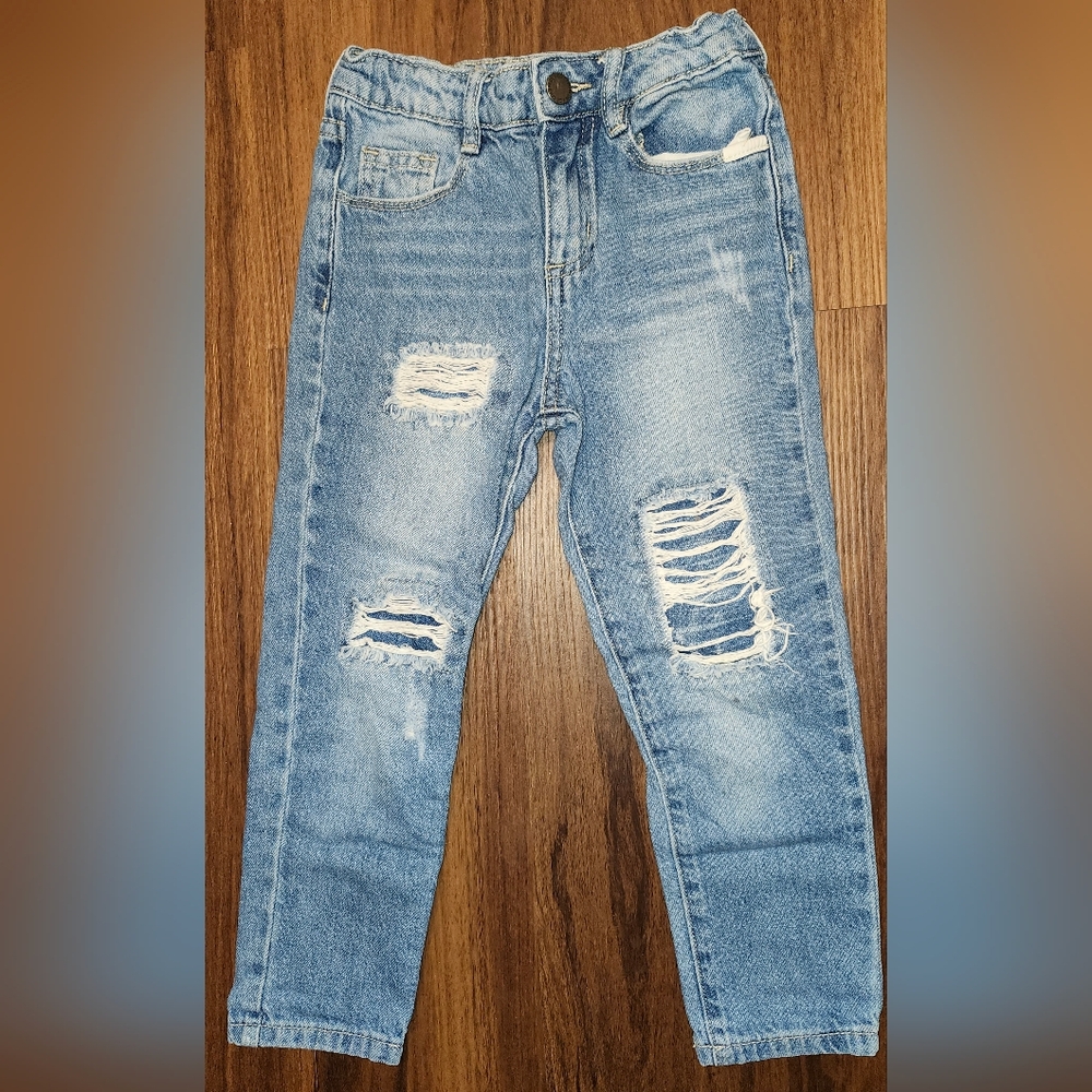 Girls Sz 5 Cotton On Kids Distressed Jeans In Very Lovingly Cared For Condition